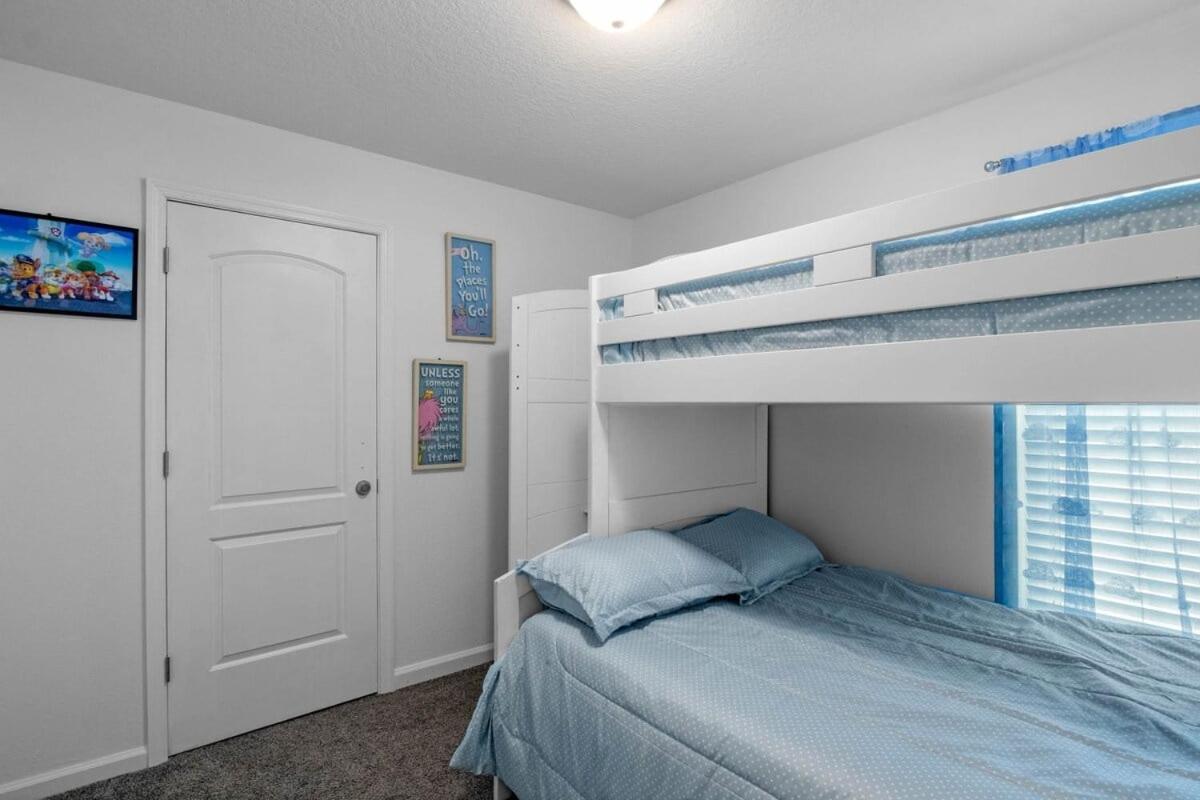 Wonderful Weston Hills Se Facing Pool * Orlando