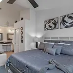 Wonderful Weston Hills Villa Se Facing Pool